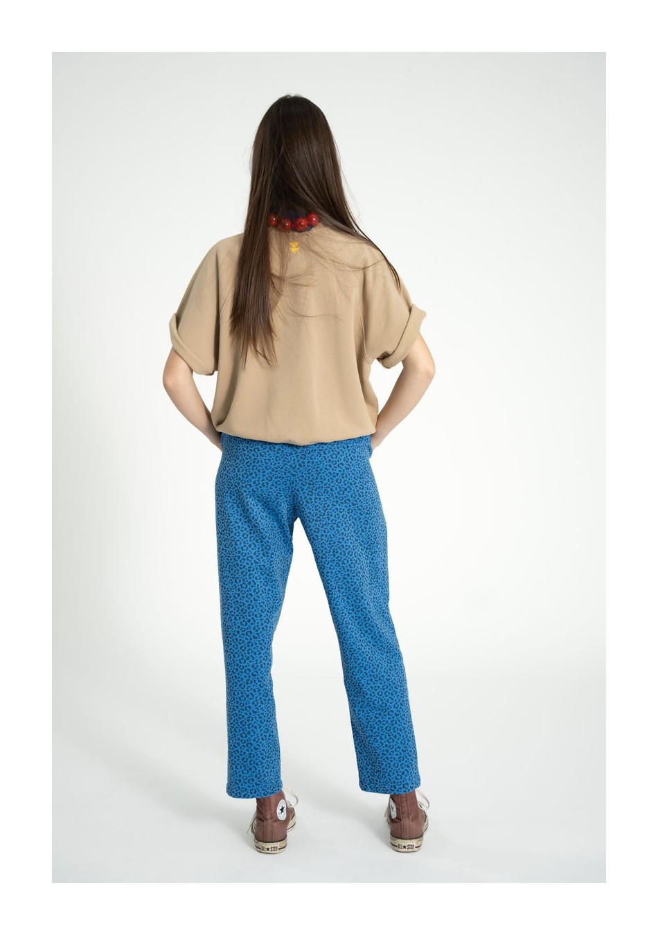 SISTER DEPARTMENT marca de ropa de mujer hecho en Portugal, camisetas con diseños dinámicos y cómodos