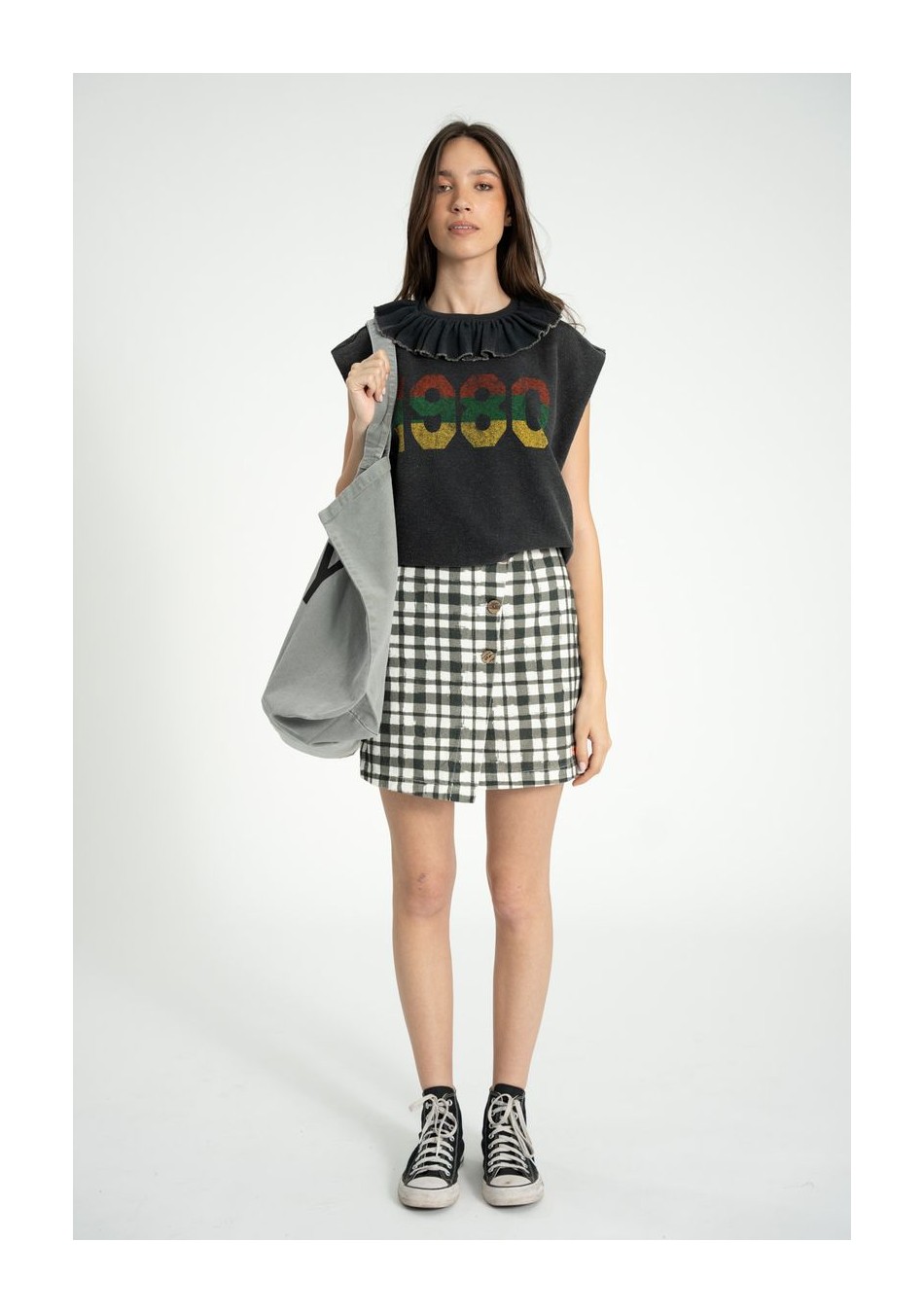 SISTER DEPARTMENT marca de ropa de mujer hecho en Portugal, camisetas con diseños dinámicos y cómodos