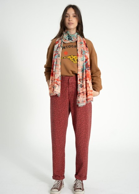 SISTER DEPARTMENT marca de ropa de mujer hecho en Portugal, camisetas con diseños dinámicos y cómodos