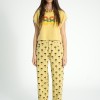 SISTER DEPARTMENT marca de ropa de mujer hecho en Portugal, camisetas con diseños dinámicos y cómodos