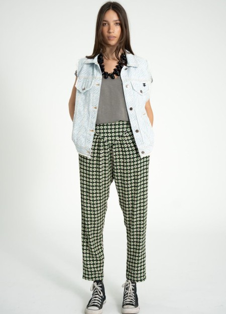 SISTER DEPARTMENT marca de ropa de mujer hecho en Portugal, camisetas con diseños dinámicos y cómodos 2