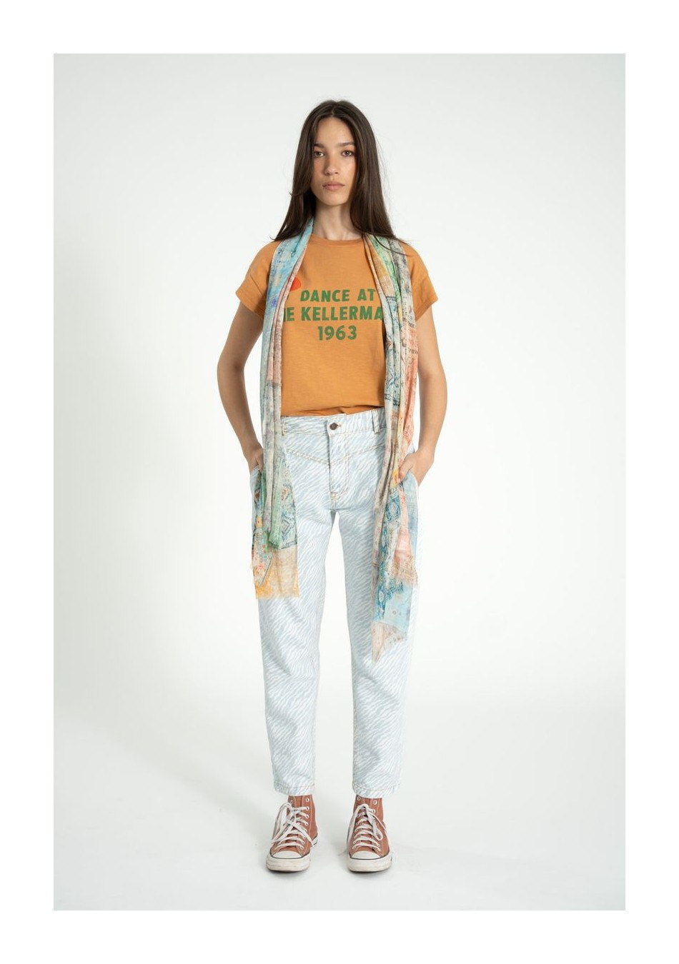 SISTER DEPARTMENT marca de ropa de mujer hecho en Portugal, camisetas con diseños dinámicos y cómodos