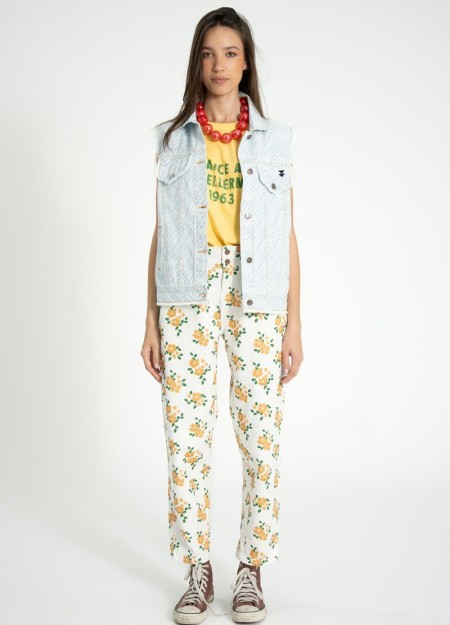 SISTER DEPARTMENT marca de ropa de mujer hecho en Portugal, camisetas con diseños dinámicos y cómodos