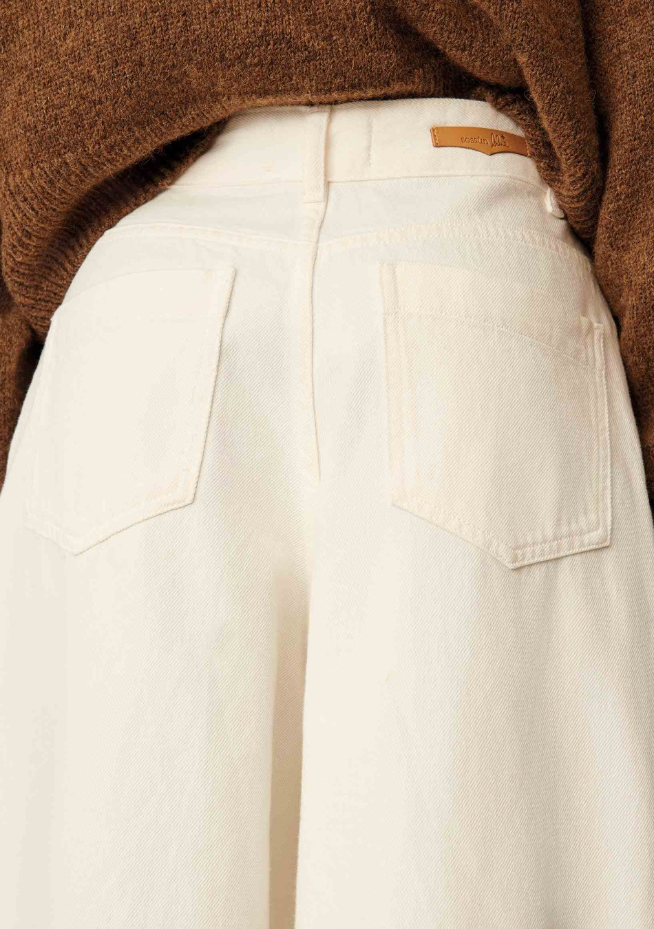 SESSÚN marca francesa de ropa de mujer con un estilo casual, femenino y minimal