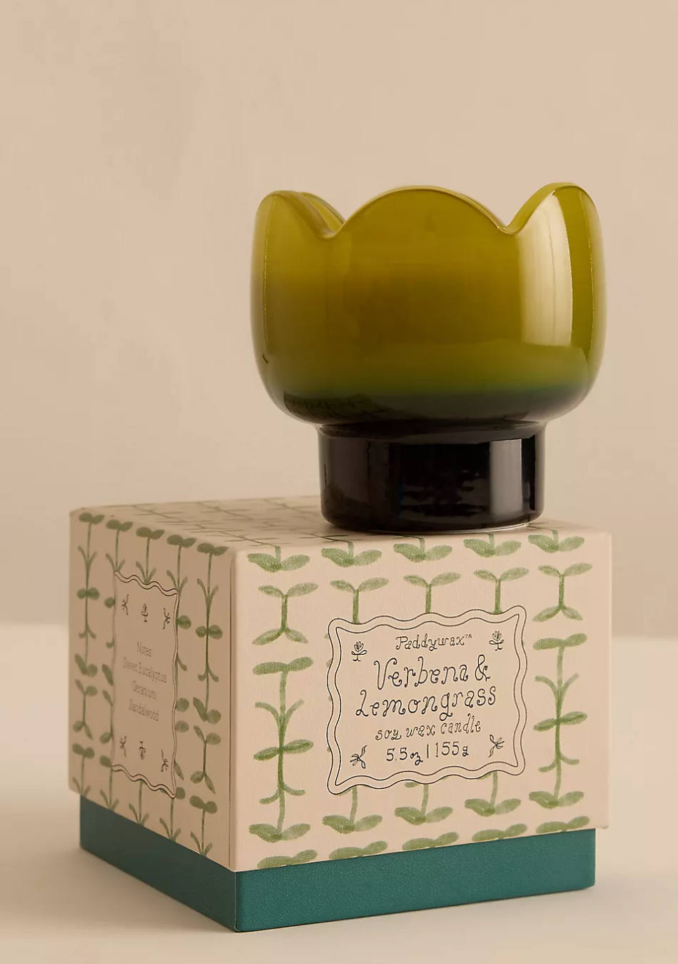 PADDYWAX marca de velas artesanales pensadas para contar historias a través del aroma y el diseño.