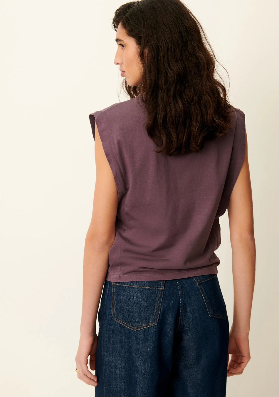 SESSÚN marca francesa de ropa de mujer con un estilo casual, femenino y minimal