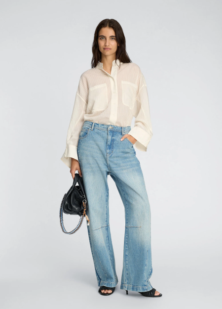 MUNTHE es una marca danesa que combina arte, artesanía y diseño contemporáneo con gran atención al detalle.