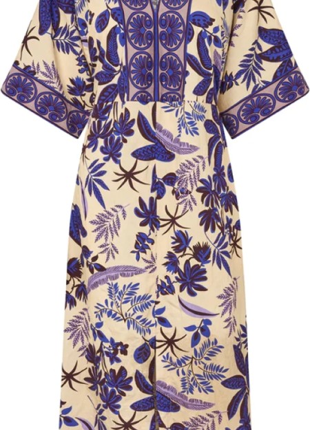 LOLLYS LAUNDRY es una marca de Copenhague de prendas diseñadas para adaptarse a ti, con colores y detalles únicos 2