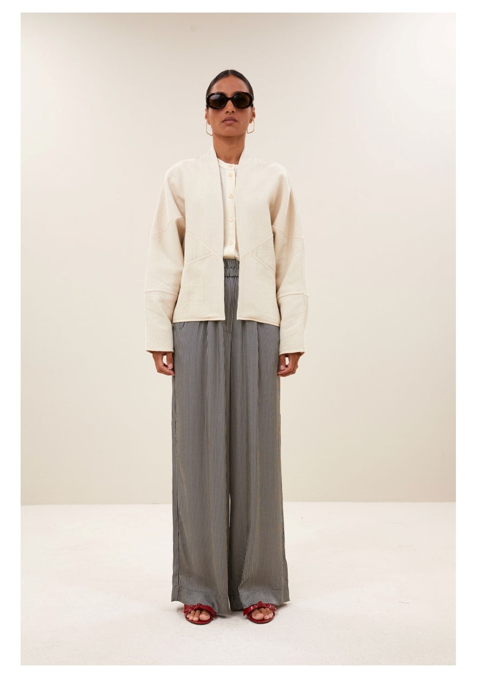 By Bar marca de estilo nórdico para una mujer dinámica y muy femenina