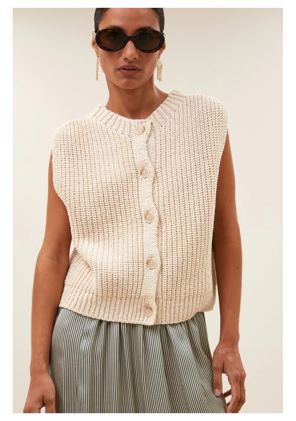 By Bar marca de estilo nórdico para una mujer dinámica y muy femenina