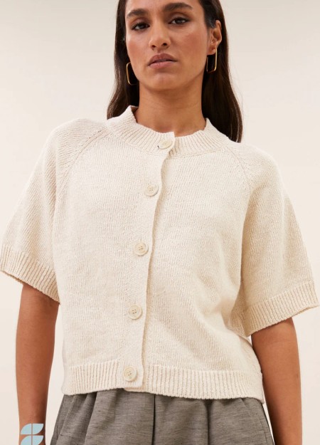 By Bar marca de estilo nórdico para una mujer dinámica y muy femenina