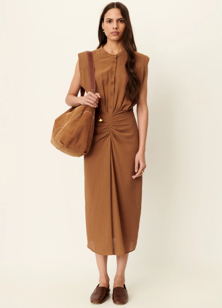 SESSÚN marca francesa de ropa de mujer con un estilo casual, femenino y minimal