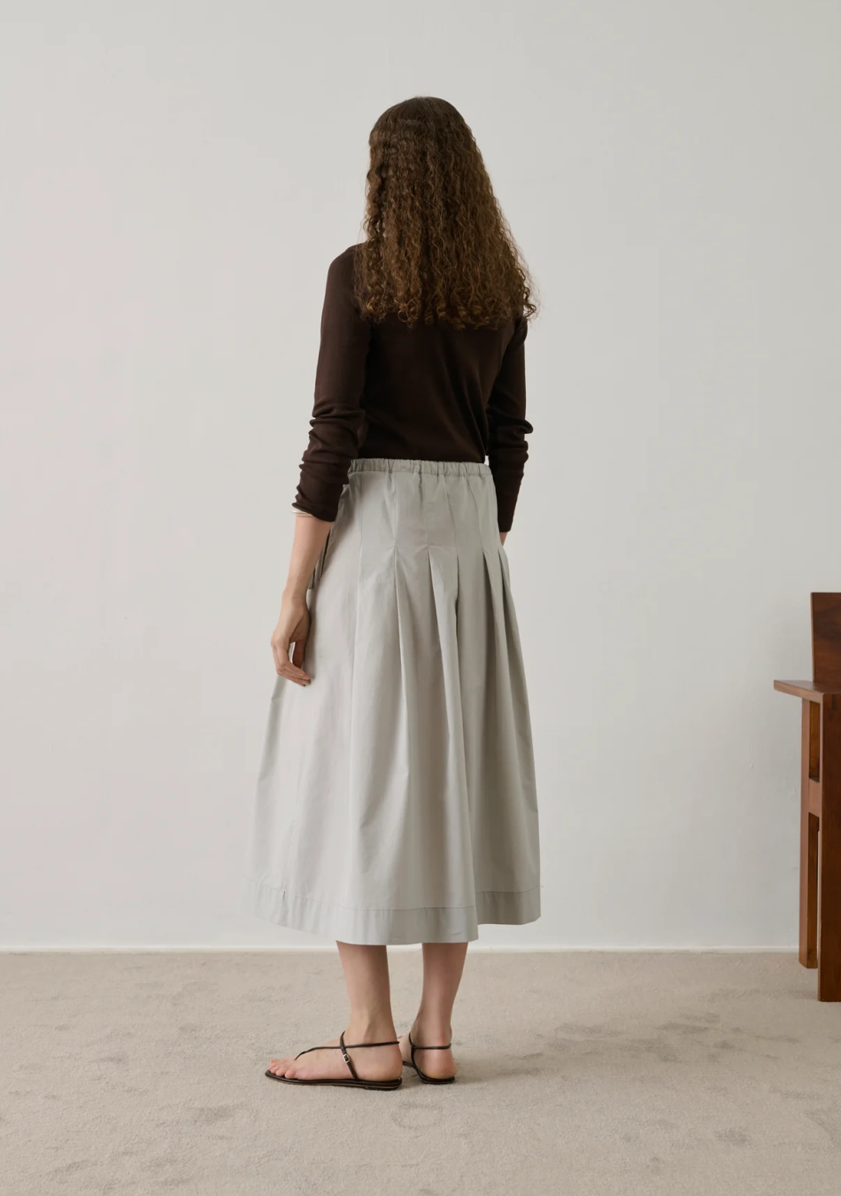 SOEUR marca francesa de ropa para una mujer con un estilo femenino y conceptual