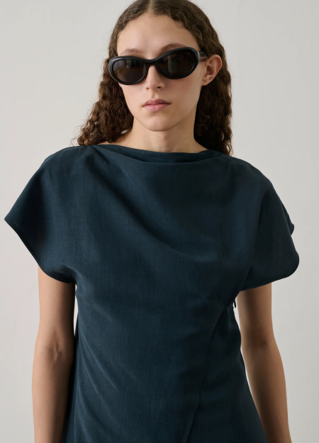 SOEUR marca francesa de ropa para una mujer con un estilo femenino y conceptual 2