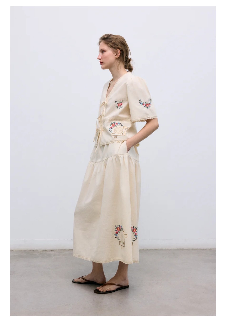 WE ARE THE NEW SOCIETY moda contemporánea, sostenible y atemporal para niños y adultos. Diseño cuidado y espíritu creativo.