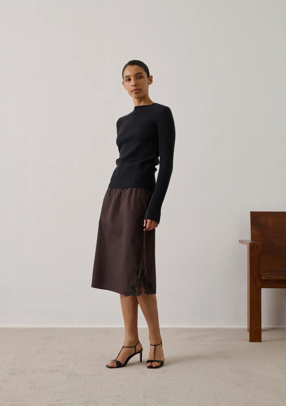 SOEUR marca francesa de ropa para una mujer con un estilo femenino y conceptual