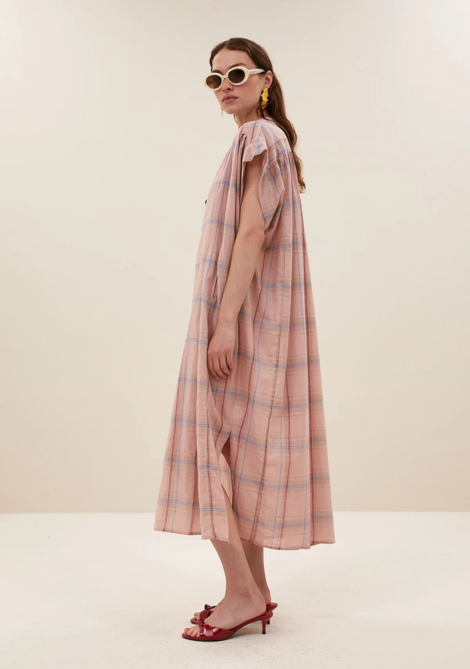 By Bar marca de estilo nórdico para una mujer dinámica y muy femenina