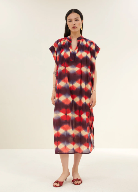 By Bar marca de estilo nórdico para una mujer dinámica y muy femenina