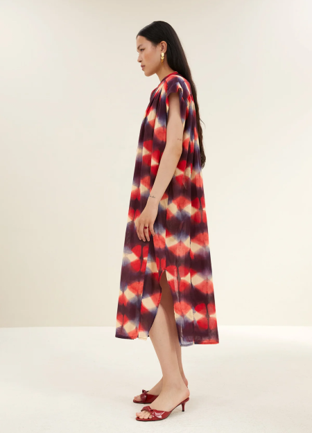 By Bar marca de estilo nórdico para una mujer dinámica y muy femenina 2