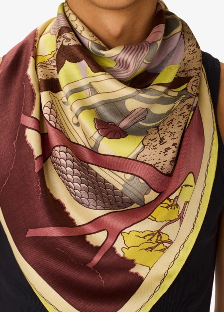 INOUI es una marca que representa sofisticación, minimalismo y carácter. Cada creación está diseñada para personas que valoran l