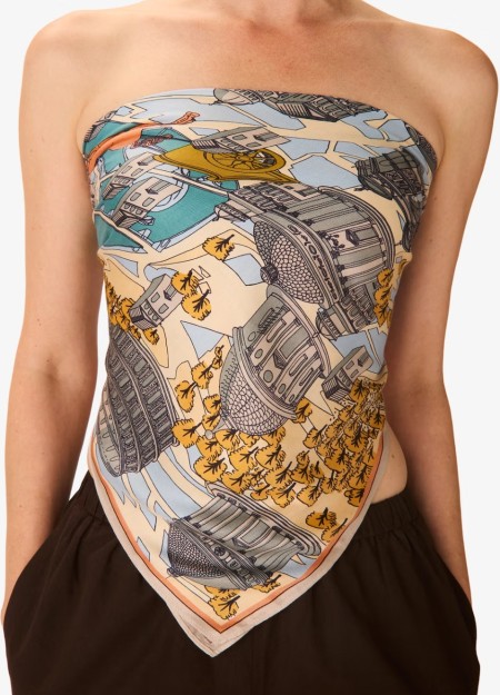 INOUI es una marca que representa sofisticación, minimalismo y carácter. Cada creación está diseñada para personas que valoran l 2