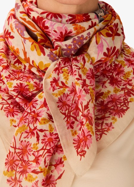 INOUI es una marca que representa sofisticación, minimalismo y carácter. Cada creación está diseñada para personas que valoran l 2