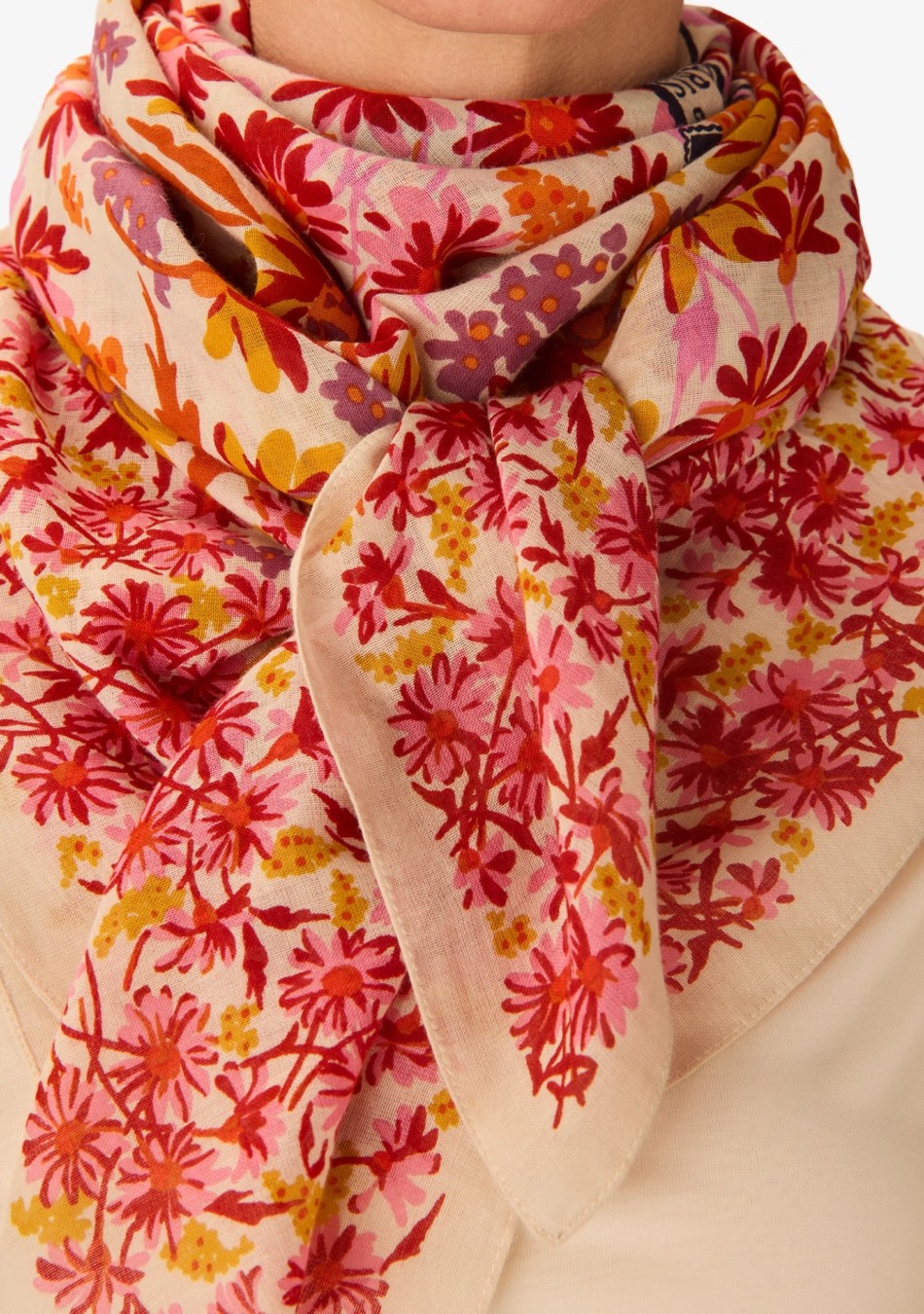 INOUI es una marca que representa sofisticación, minimalismo y carácter. Cada creación está diseñada para personas que valoran l