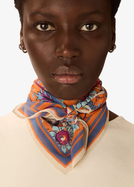 INOUI es una marca que representa sofisticación, minimalismo y carácter. Cada creación está diseñada para personas que valoran l