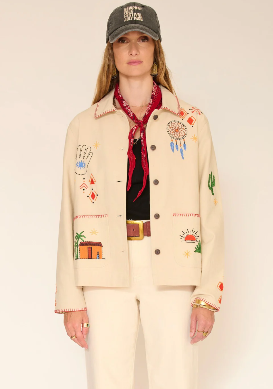 MKT es una marca que combina estilo urbano, comodidad y tendencia. Diseños versátiles para cualquier ocasión. Calidad, actitud y