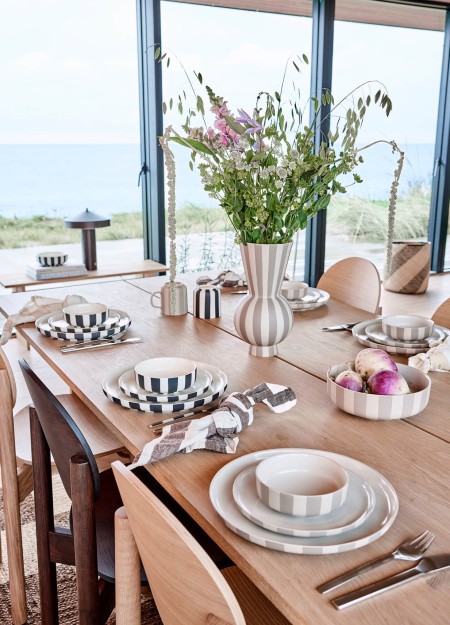 OYOY Living es una marca danesa de estilo escandinavo con filosofía basada en reinterpretar recuerdos de infancia.