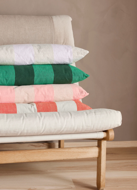 OYOY Living es una marca danesa de estilo escandinavo con filosofía basada en reinterpretar recuerdos de infancia.