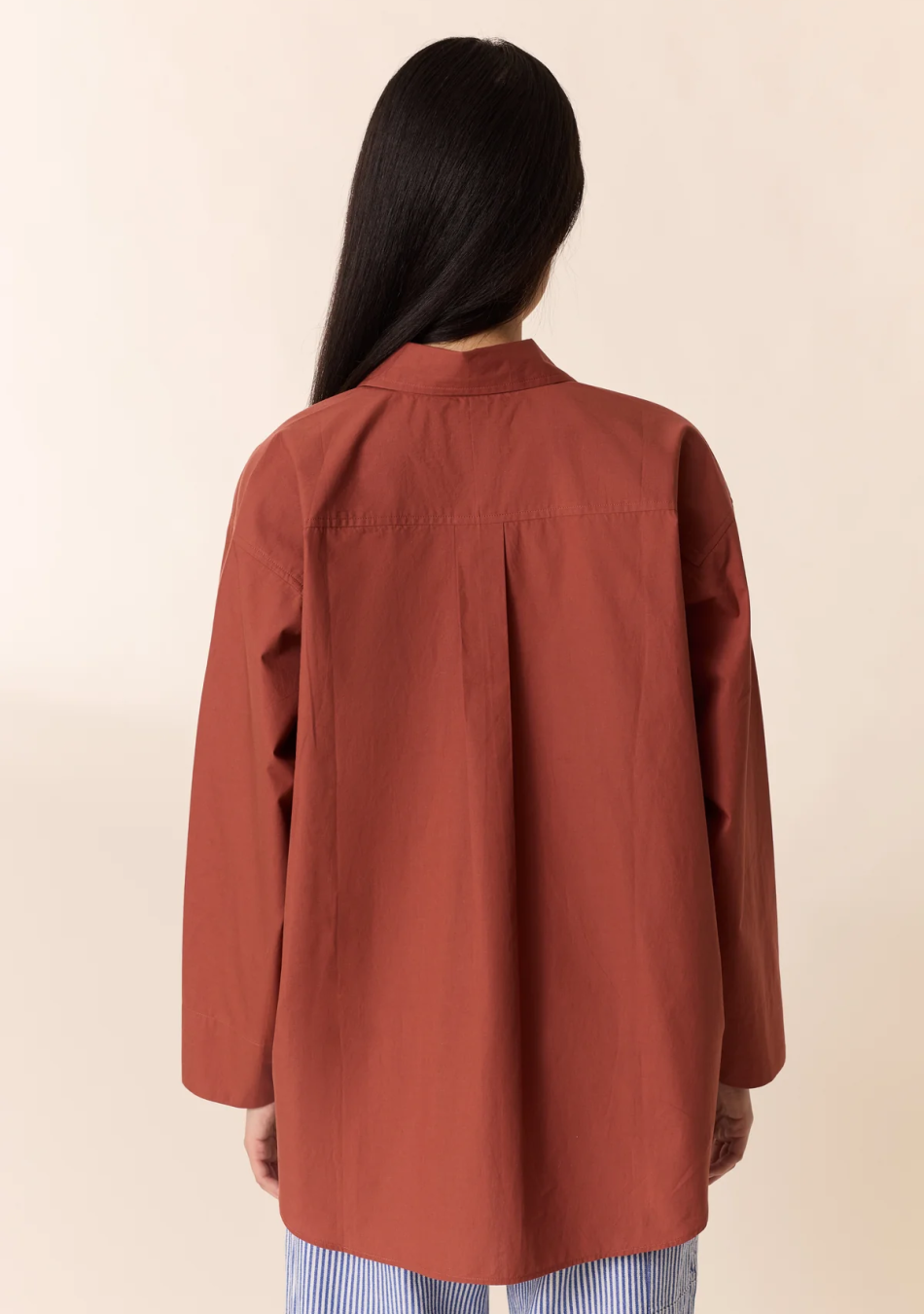 LEON6HARPER marca francesa de ropa de mujer  con algodones orgánico y de estilo casual y dinámico