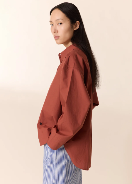 LEON6HARPER marca francesa de ropa de mujer  con algodones orgánico y de estilo casual y dinámico 2