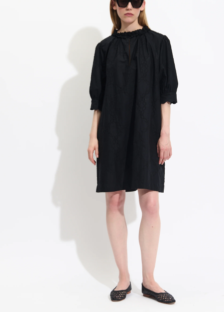 BELLEPIECE ropa de mujer con estilo y sencillez en blusas y prendas con un carácter femenino