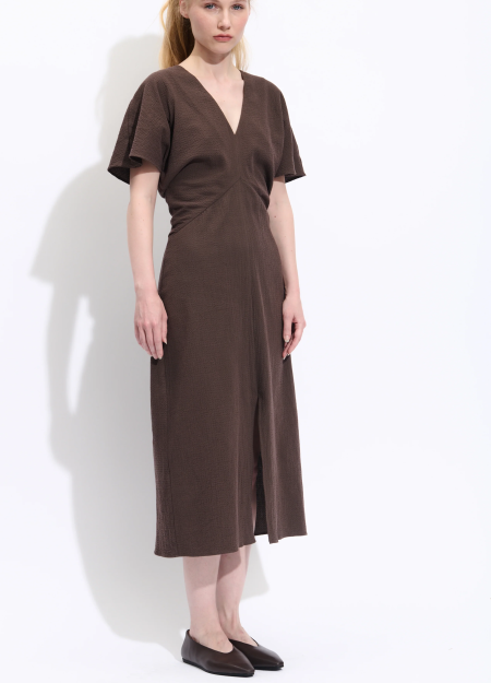 BELLEPIECE ropa de mujer con estilo y sencillez en blusas y prendas con un carácter femenino 2