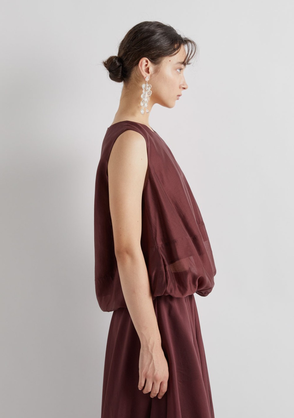 MMEIMEIJ marca de prendas elegantes, femeninas y fabricadas con tejidos de alta calidad que combinan diseño italiano, comodidad