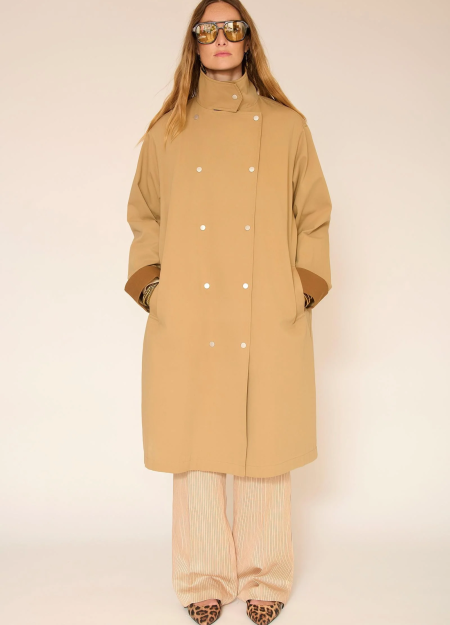 MKT es una marca que combina estilo urbano, comodidad y tendencia. Diseños versátiles para cualquier ocasión. Calidad, actitud y 2