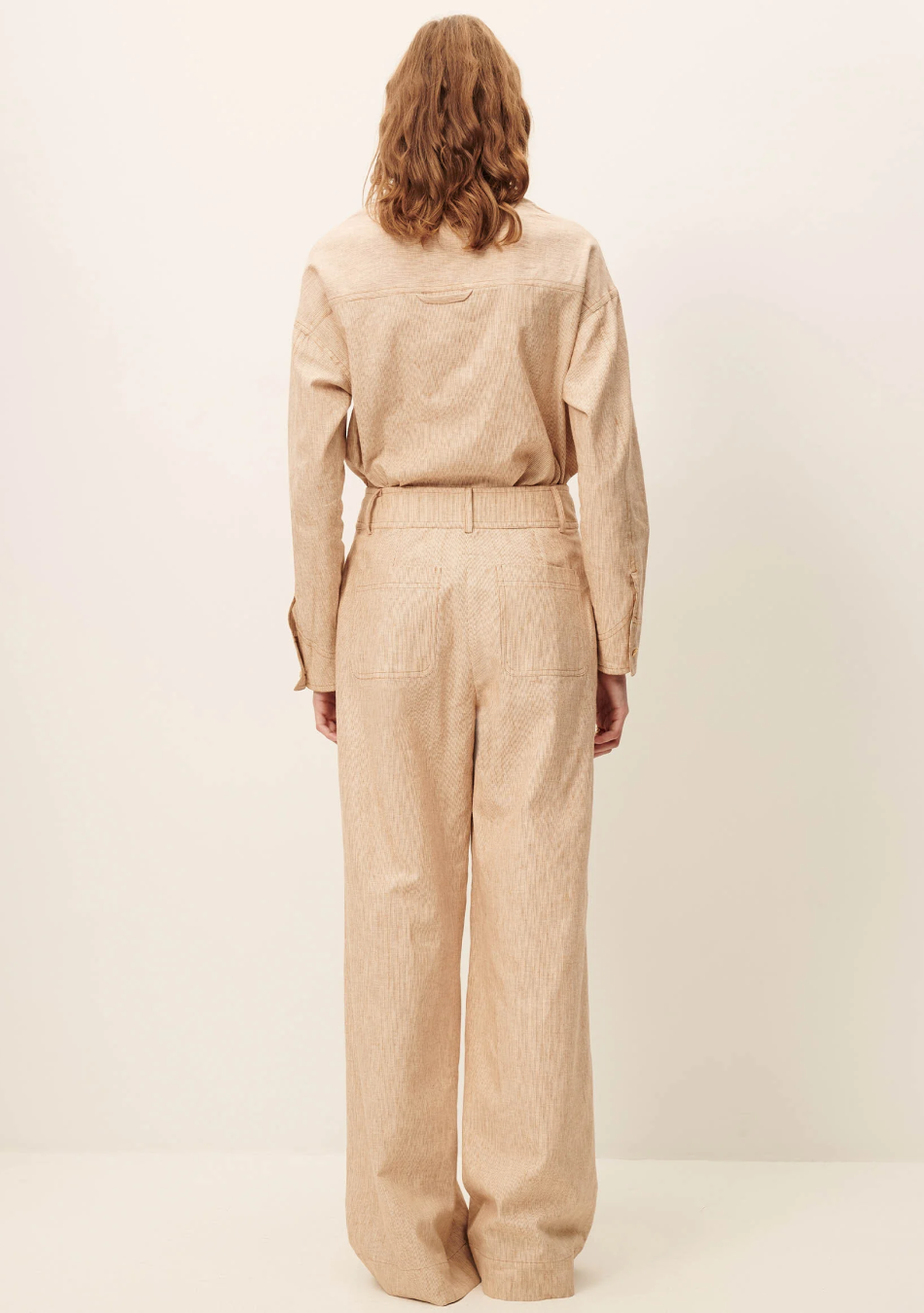 SESSÚN marca francesa de ropa de mujer con un estilo casual, femenino y minimal