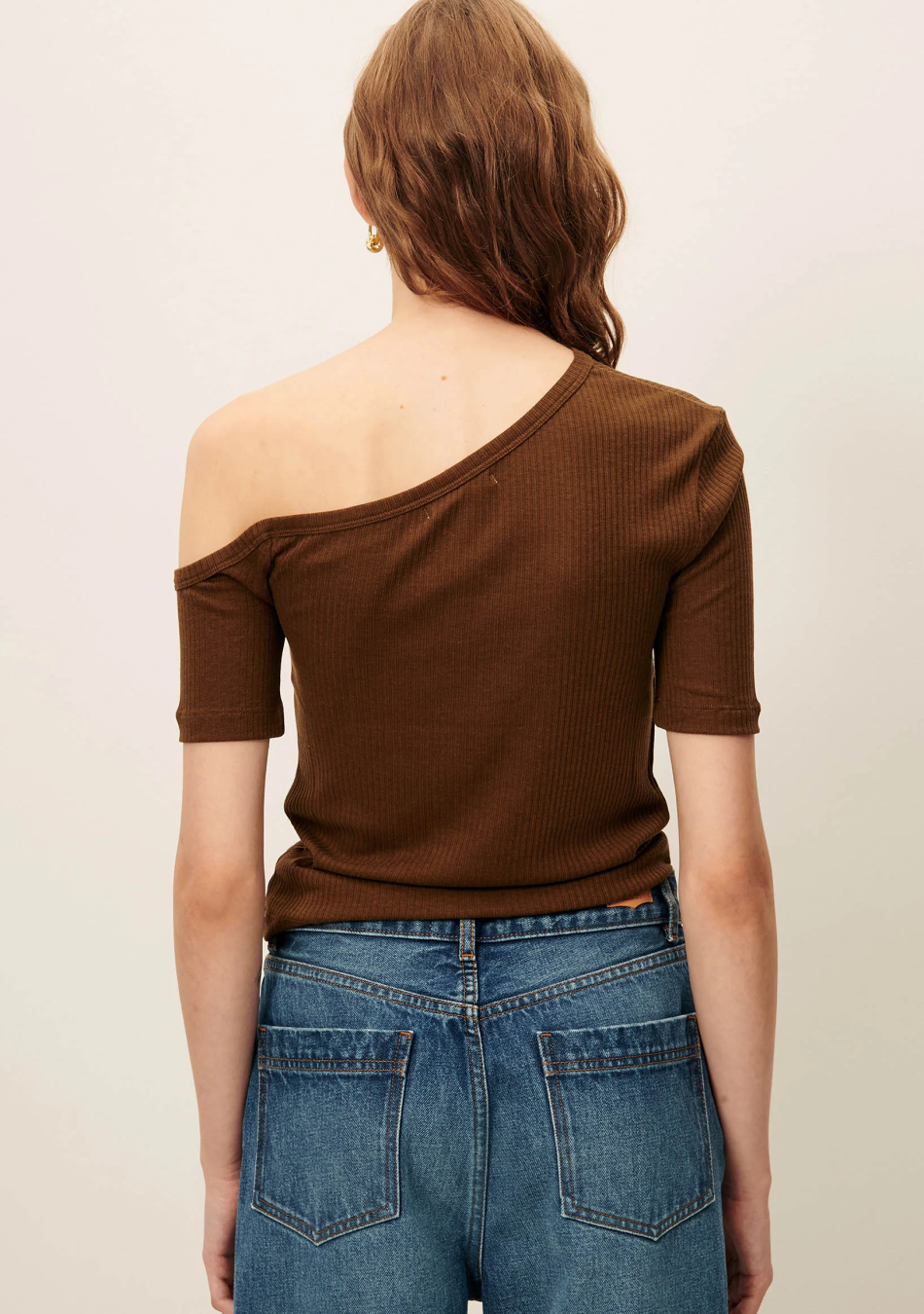 SESSÚN marca francesa de ropa de mujer con un estilo casual, femenino y minimal