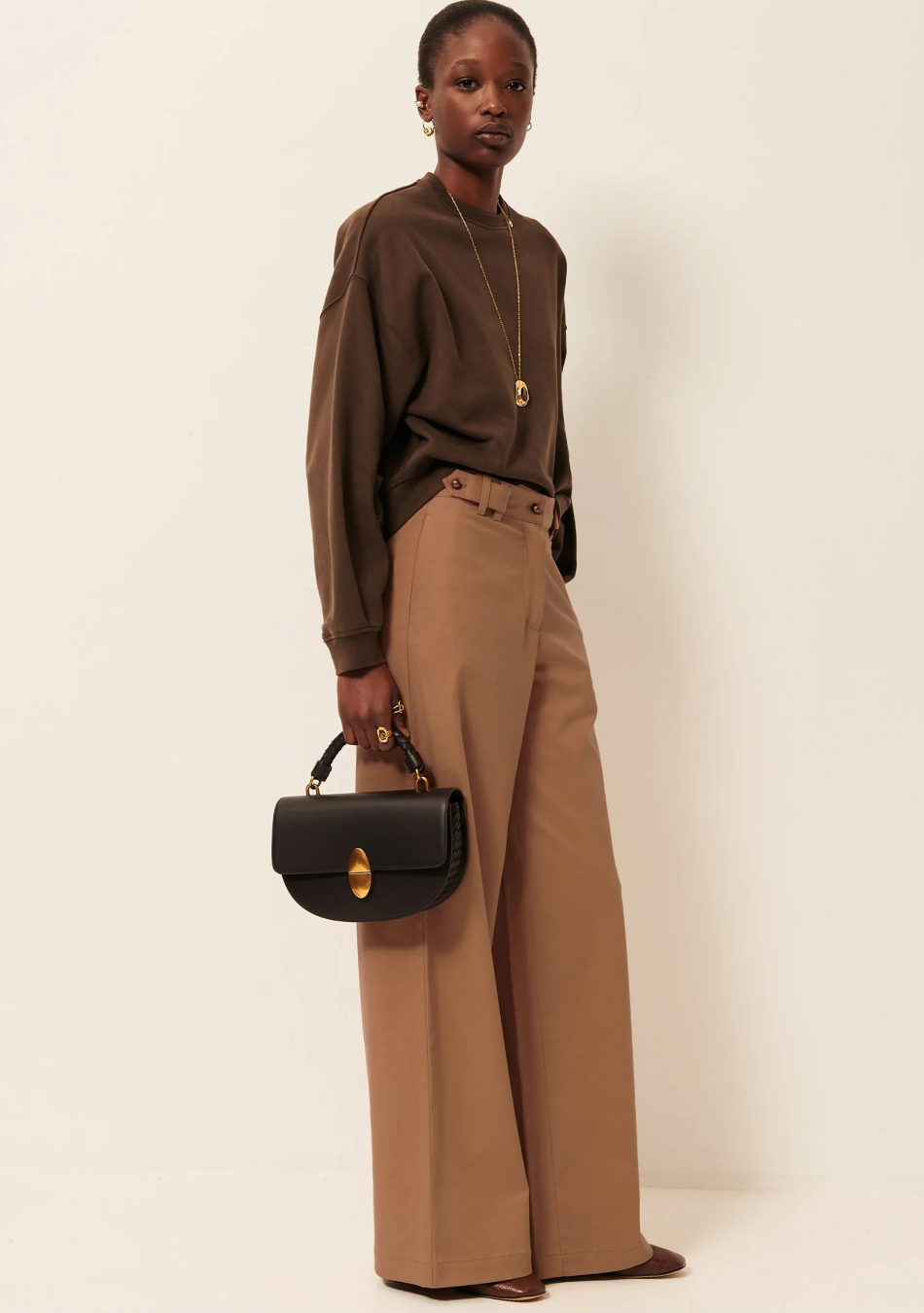 SESSÚN marca francesa de ropa de mujer con un estilo casual, femenino y minimal