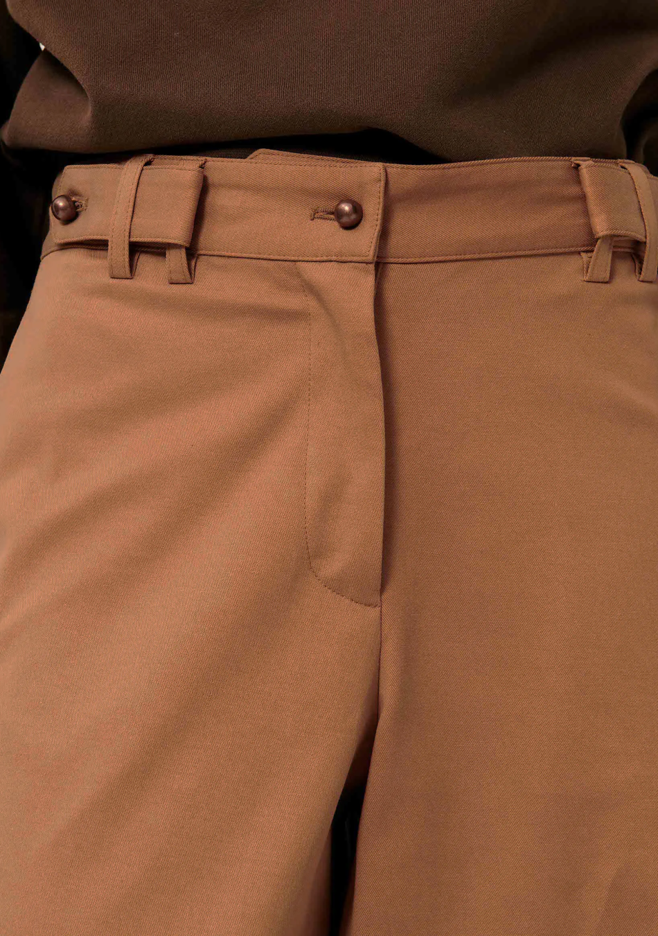 SESSÚN marca francesa de ropa de mujer con un estilo casual, femenino y minimal