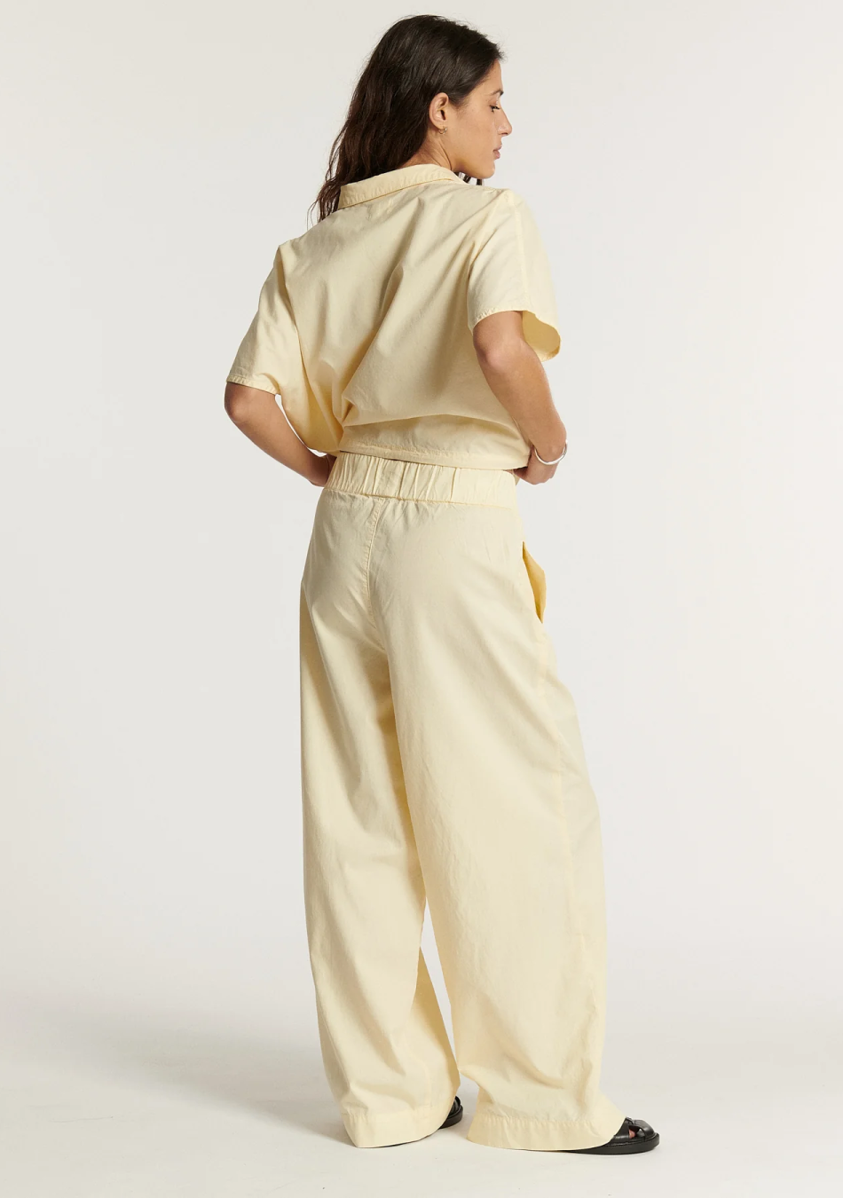 LABDIP marca francesa con una gran experiencia en denim y pantalones de tejidos ecológicos y bien confeccionados