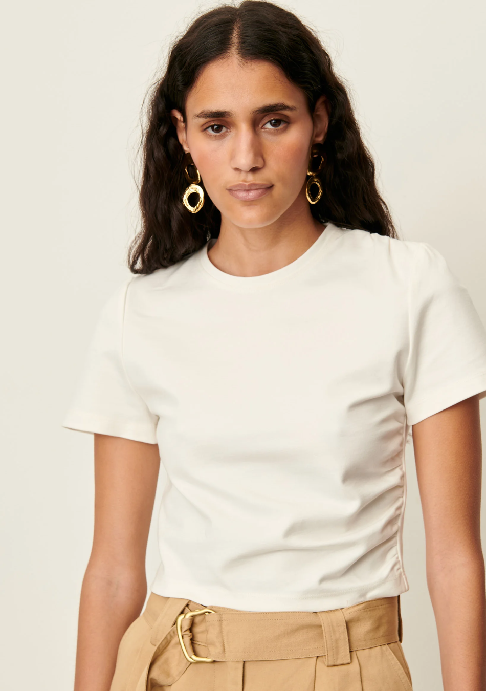 SESSÚN marca francesa de ropa de mujer con un estilo casual, femenino y minimal