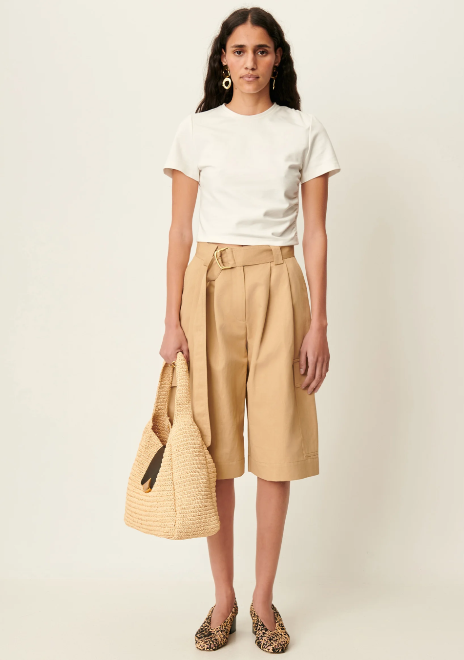 SESSÚN marca francesa de ropa de mujer con un estilo casual, femenino y minimal