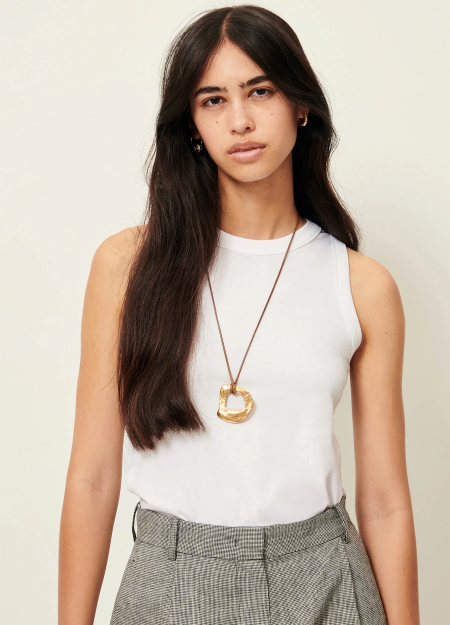 SESSÚN marca francesa de ropa de mujer con un estilo casual, femenino y minimal