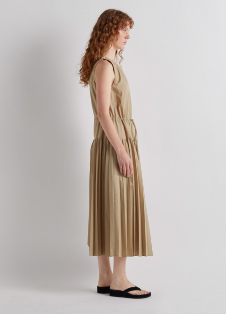 MMEIMEIJ marca de prendas elegantes, femeninas y fabricadas con tejidos de alta calidad que combinan diseño italiano, comodidad 2