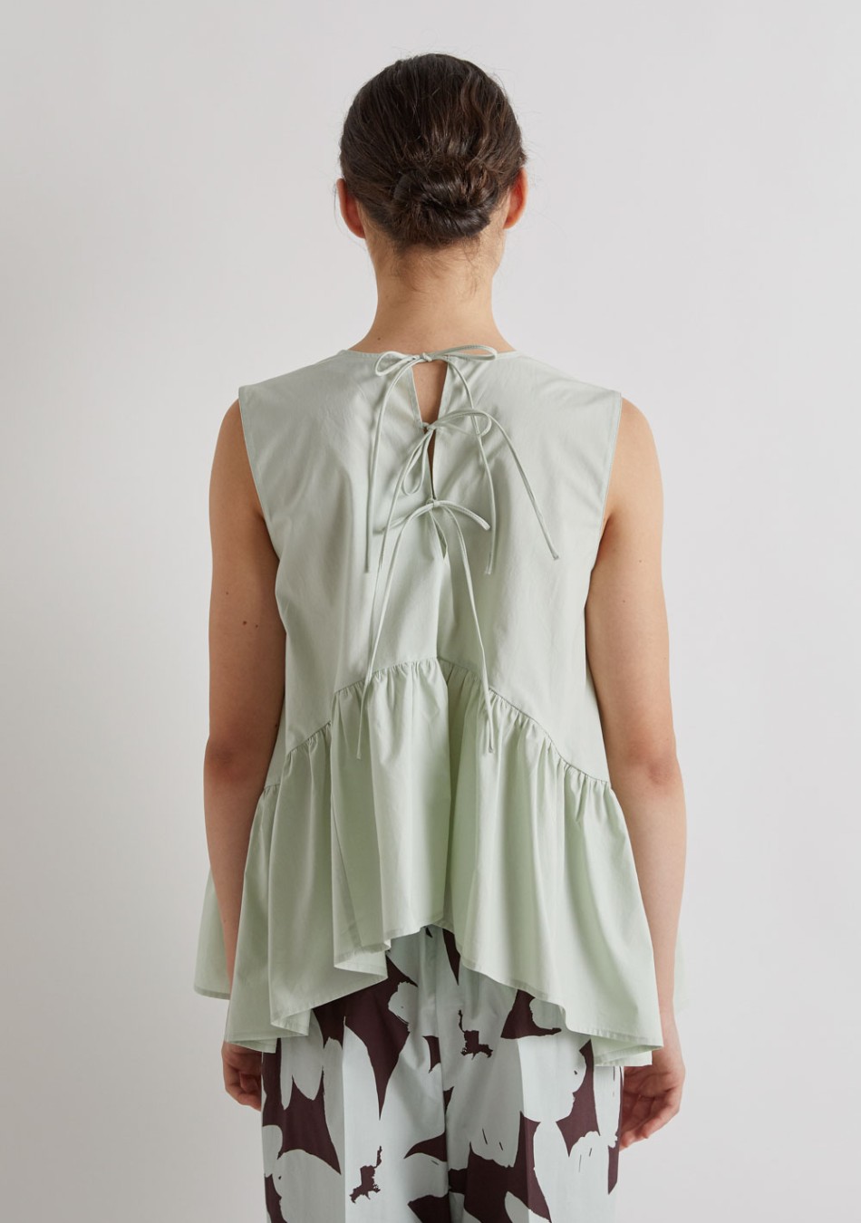 MMEIMEIJ marca de prendas elegantes, femeninas y fabricadas con tejidos de alta calidad que combinan diseño italiano, comodidad