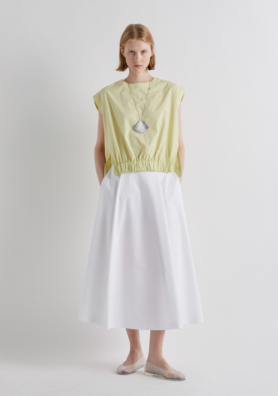 MMEIMEIJ marca de prendas elegantes, femeninas y fabricadas con tejidos de alta calidad que combinan diseño italiano, comodidad