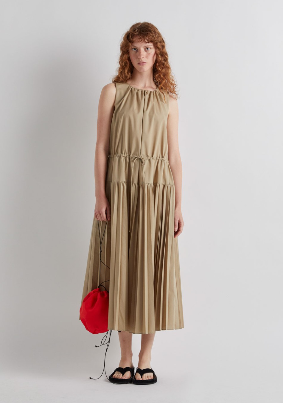 MMEIMEIJ marca de prendas elegantes, femeninas y fabricadas con tejidos de alta calidad que combinan diseño italiano, comodidad