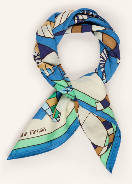 INOUI es una marca que representa sofisticación, minimalismo y carácter. Cada creación está diseñada para personas que valoran l